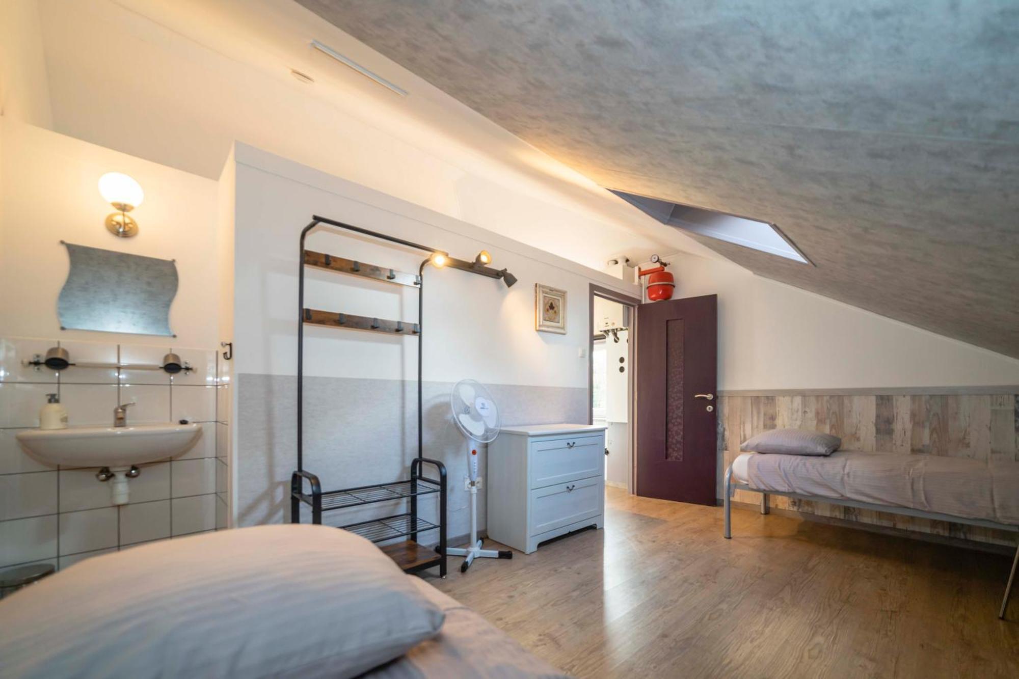 B&B De Kroonhoeve Beringen Eksteriør bilde