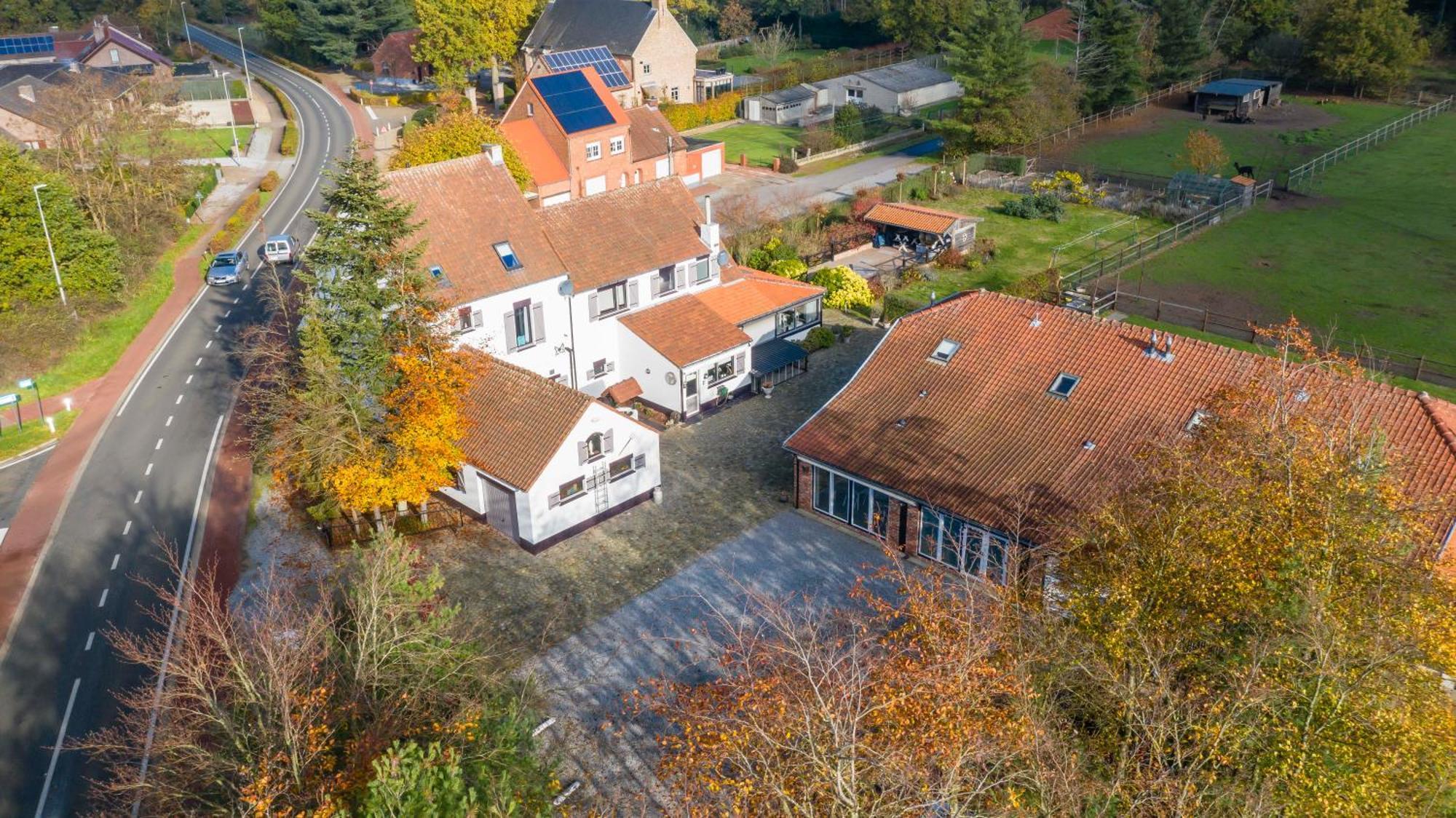B&B De Kroonhoeve Beringen Eksteriør bilde