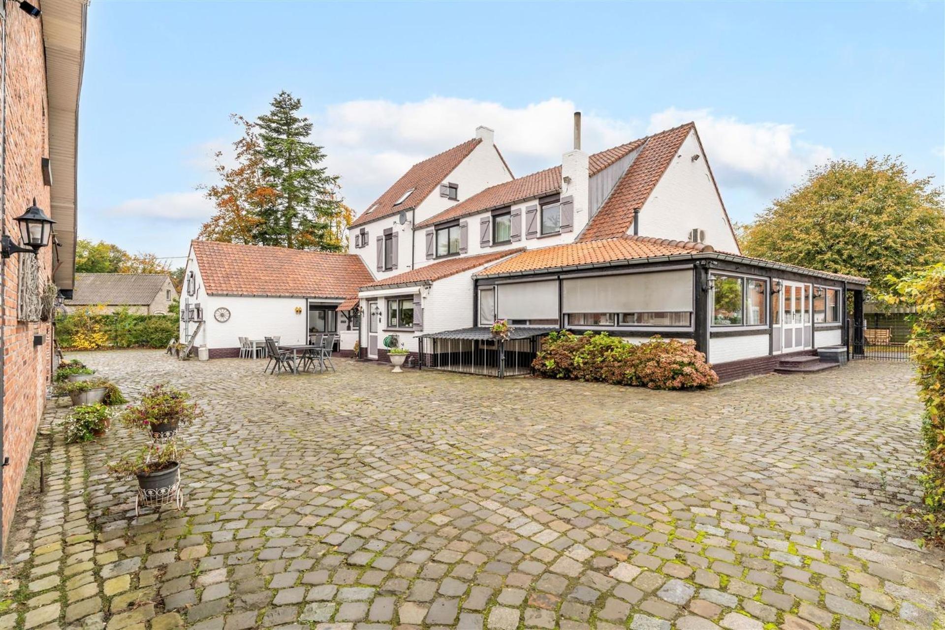B&B De Kroonhoeve Beringen Eksteriør bilde