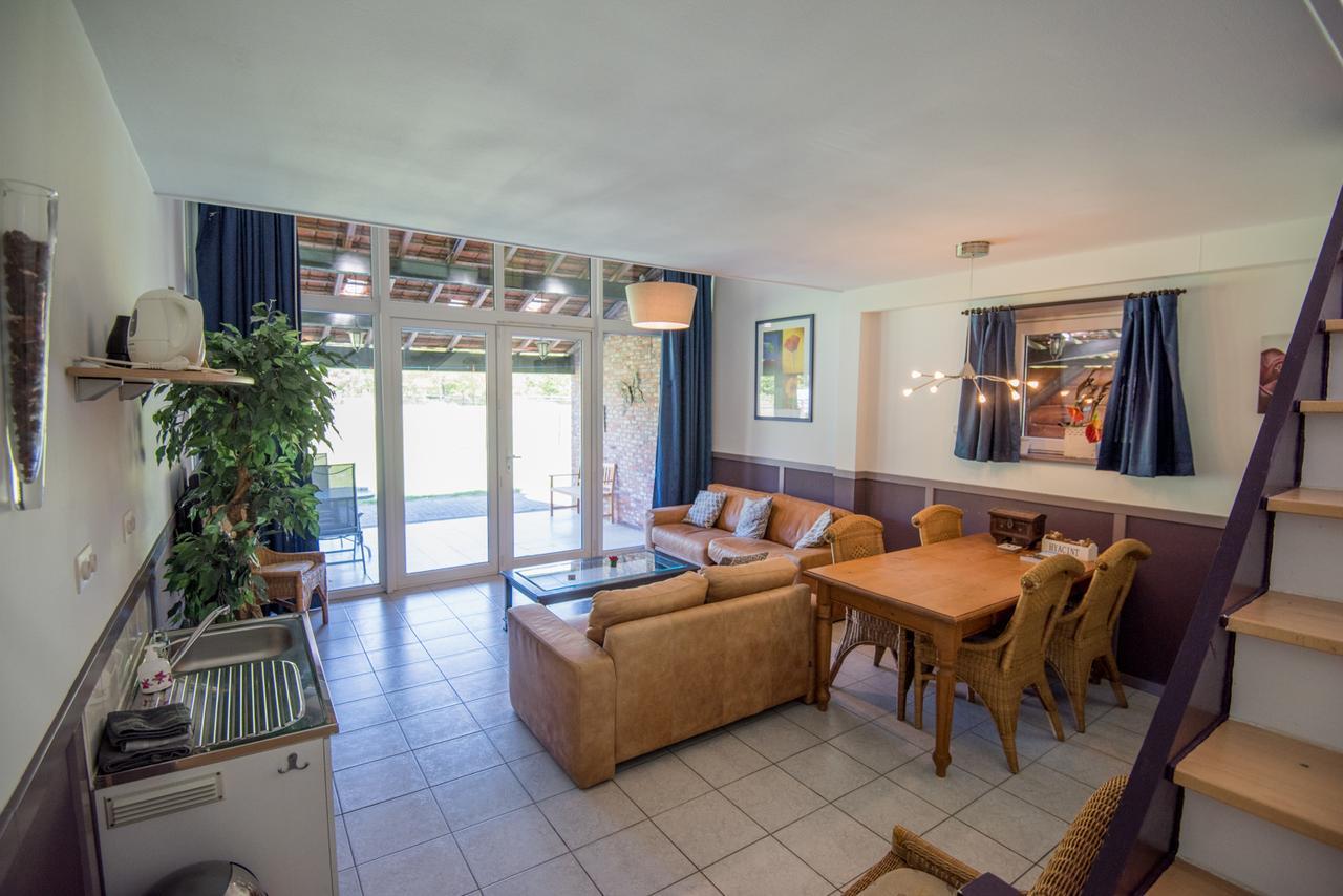 B&B De Kroonhoeve Beringen Eksteriør bilde